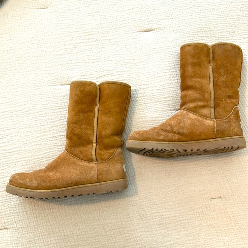 Ugg Alexa - image 1